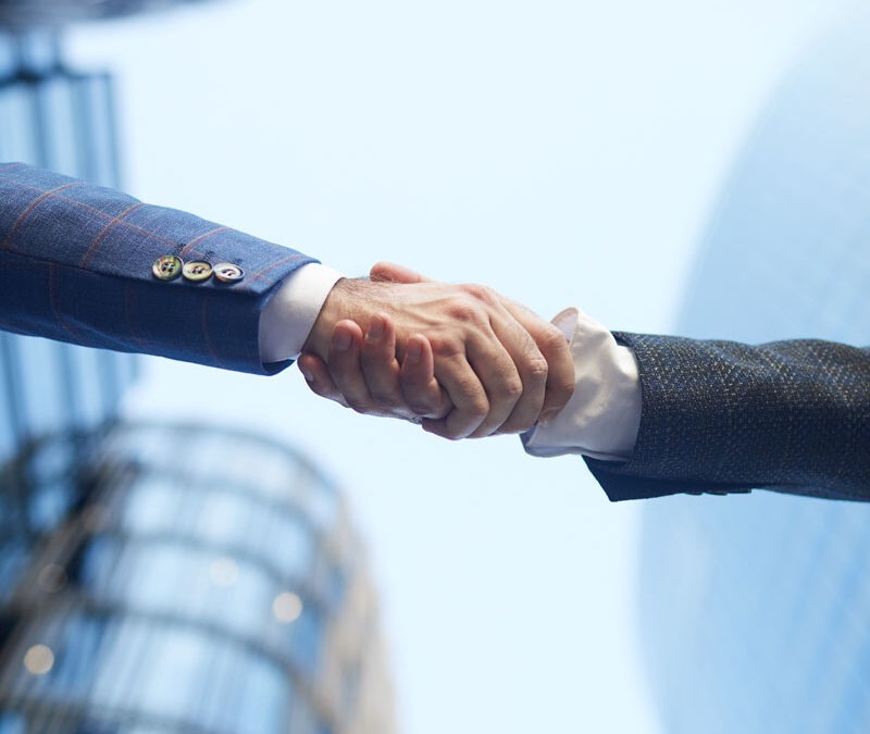 Consejos para ahorrar dinero al comprar o vender un vehículo en España pensando en el traspaso del mismo